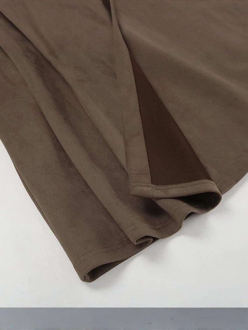 CAROLINE | Élégance de la Commutation et Silhouette Structurée